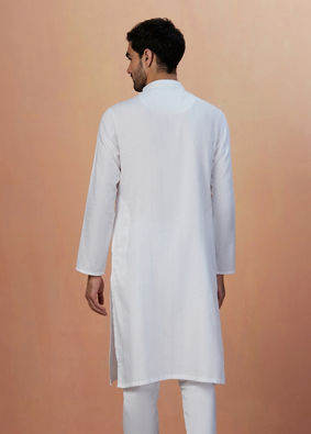 alt message - Manyavar Men White Self Striped Kurta Pajama image number 3